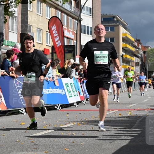 20.09.2026 - PSD Bank Halbmarathon J. Mangold http://msf.ph/oto/10532588 20.09.2026 12:19:07 Ziel 1276, 1351, 1997, 2312, 3357, 3720, 4682 meine-sportfotos.de