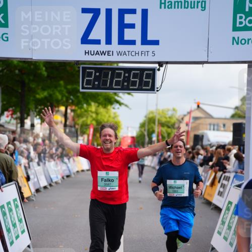 20.09.2026 - PSD Bank Halbmarathon LAZAROV Photography http://msf.ph/oto/10532639 20.09.2026 12:12:55 Ziel 1170, 1171, 1963, 2428, 3443, 3587, 4384 meine-sportfotos.de