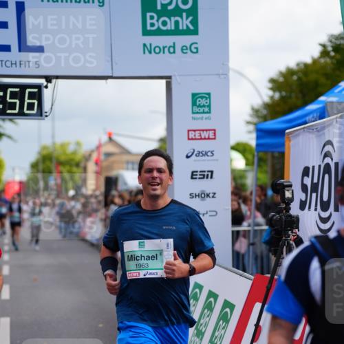 20.09.2026 - PSD Bank Halbmarathon LAZAROV Photography http://msf.ph/oto/10532667 20.09.2026 12:12:56 Ziel 1963, 2428, 3443, 3587, 4384 meine-sportfotos.de