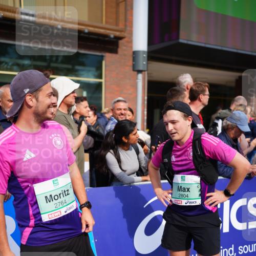 20.09.2026 - PSD Bank Halbmarathon LAZAROV Photography http://msf.ph/oto/10532702 20.09.2026 12:13:01 Ziel 1045, 1702, 1963, 3587 meine-sportfotos.de