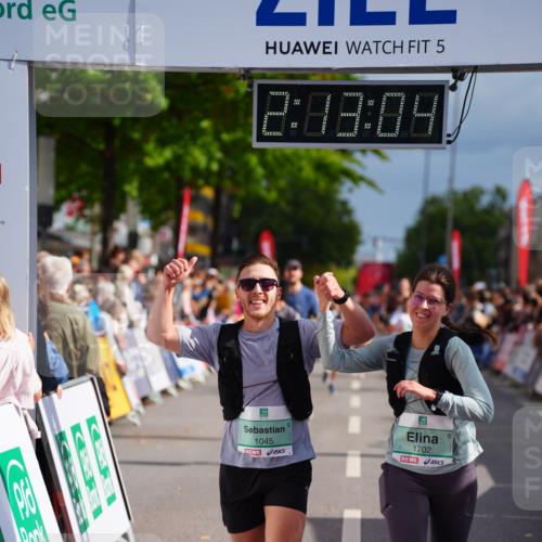 20.09.2026 - PSD Bank Halbmarathon LAZAROV Photography http://msf.ph/oto/10532797 20.09.2026 12:13:04 Ziel 1030, 1045, 1702, 4466 meine-sportfotos.de