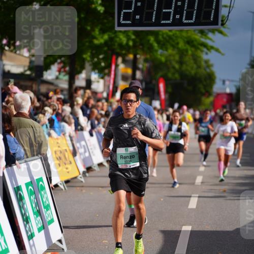 20.09.2026 - PSD Bank Halbmarathon LAZAROV Photography http://msf.ph/oto/10532814 20.09.2026 12:13:06 Ziel 1030, 1045, 1125, 1702, 4466, 4668 meine-sportfotos.de