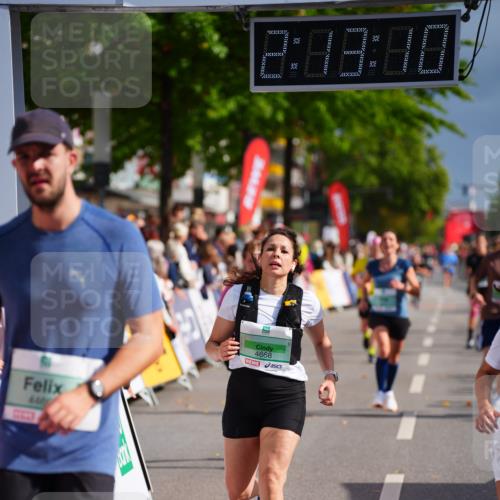 20.09.2026 - PSD Bank Halbmarathon LAZAROV Photography http://msf.ph/oto/10532888 20.09.2026 12:13:09 Ziel 1030, 1045, 1125, 1341, 1702, 3970, 3971, 4466, 4668 meine-sportfotos.de