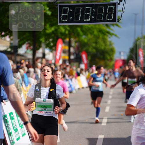 20.09.2026 - PSD Bank Halbmarathon LAZAROV Photography http://msf.ph/oto/10532912 20.09.2026 12:13:10 Ziel 1030, 1045, 1125, 1341, 1702, 3970, 3971, 4466, 4668 meine-sportfotos.de