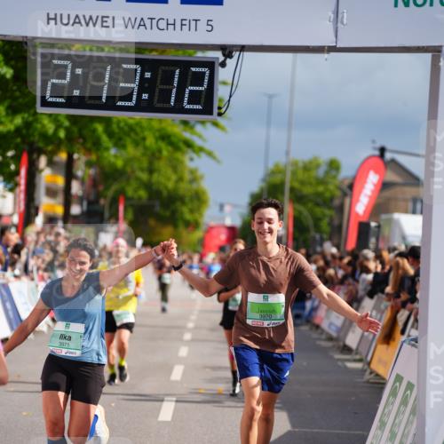 20.09.2026 - PSD Bank Halbmarathon LAZAROV Photography http://msf.ph/oto/10532948 20.09.2026 12:13:12 Ziel 1030, 1045, 1125, 1322, 1341, 1702, 2521, 3970, 3971, 4466, 4668 meine-sportfotos.de