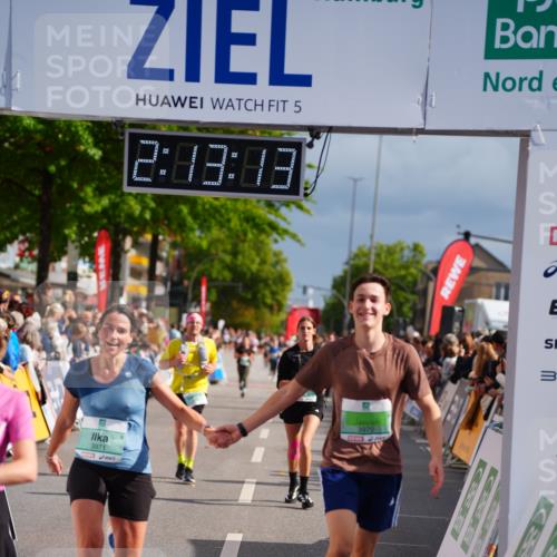 20.09.2026 - PSD Bank Halbmarathon LAZAROV Photography http://msf.ph/oto/10532973 20.09.2026 12:13:13 Ziel 1030, 1125, 1322, 1341, 2521, 3970, 3971, 4466, 4668 meine-sportfotos.de