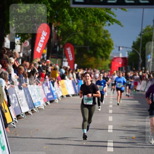 20.09.2026 - PSD Bank Halbmarathon LAZAROV Photography http://msf.ph/oto/10533036 20.09.2026 12:13:21 Ziel 1190, 1322, 2521, 3503, 3970, 3971 meine-sportfotos.de