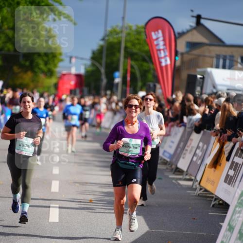 20.09.2026 - PSD Bank Halbmarathon LAZAROV Photography http://msf.ph/oto/10533053 20.09.2026 12:13:22 Ziel 1190, 1213, 1322, 2521, 3503 meine-sportfotos.de