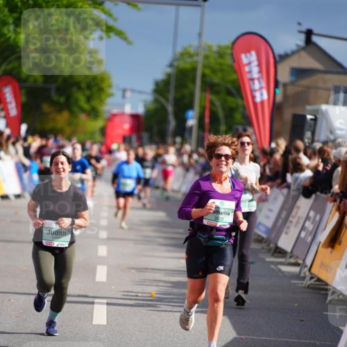 20.09.2026 - PSD Bank Halbmarathon LAZAROV Photography http://msf.ph/oto/10533064 20.09.2026 12:13:22 Ziel 1190, 1213, 1322, 2521, 3503 meine-sportfotos.de