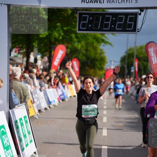 20.09.2026 - PSD Bank Halbmarathon LAZAROV Photography http://msf.ph/oto/10533099 20.09.2026 12:13:24 Ziel 1190, 1213, 1322, 3503, 4797 meine-sportfotos.de