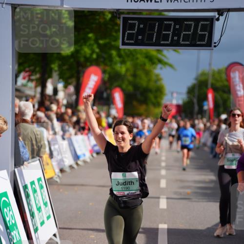 20.09.2026 - PSD Bank Halbmarathon LAZAROV Photography http://msf.ph/oto/10533119 20.09.2026 12:13:25 Ziel 1190, 1213, 3503, 4797 meine-sportfotos.de