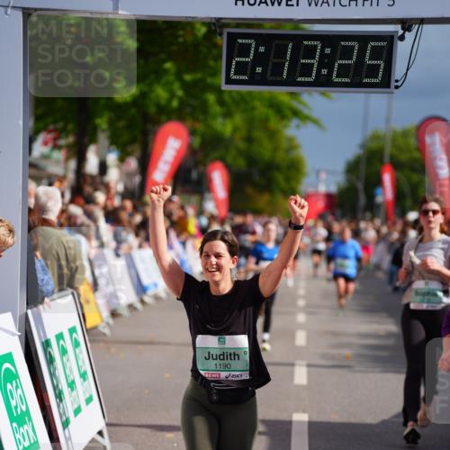 20.09.2026 - PSD Bank Halbmarathon LAZAROV Photography http://msf.ph/oto/10533125 20.09.2026 12:13:25 Ziel 1190, 1213, 3503, 4797 meine-sportfotos.de