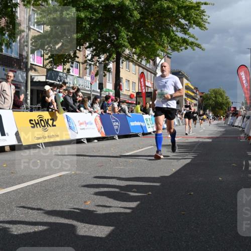 20.09.2026 - PSD Bank Halbmarathon J. Mangold http://msf.ph/oto/10533142 20.09.2026 12:20:24 Ziel 1127, 1294, 2741, 3217, 4125 meine-sportfotos.de