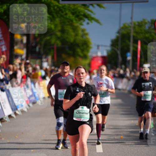 20.09.2026 - PSD Bank Halbmarathon LAZAROV Photography http://msf.ph/oto/10533241 20.09.2026 12:13:35 Ziel 1077, 1226, 1722, 1964, 3398, 4590, 4797 meine-sportfotos.de