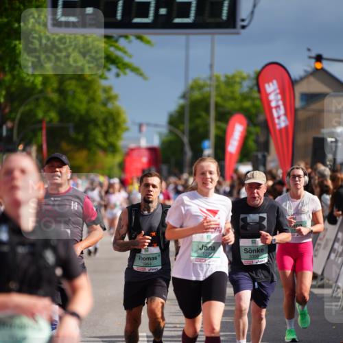 20.09.2026 - PSD Bank Halbmarathon LAZAROV Photography http://msf.ph/oto/10533258 20.09.2026 12:13:36 Ziel 1077, 1226, 1722, 1964, 3398, 3739, 4590, 4797 meine-sportfotos.de