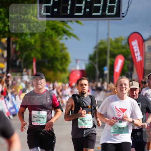 20.09.2026 - PSD Bank Halbmarathon LAZAROV Photography http://msf.ph/oto/10533278 20.09.2026 12:13:37 Ziel 1077, 1226, 1722, 1964, 3398, 3739, 4590 meine-sportfotos.de