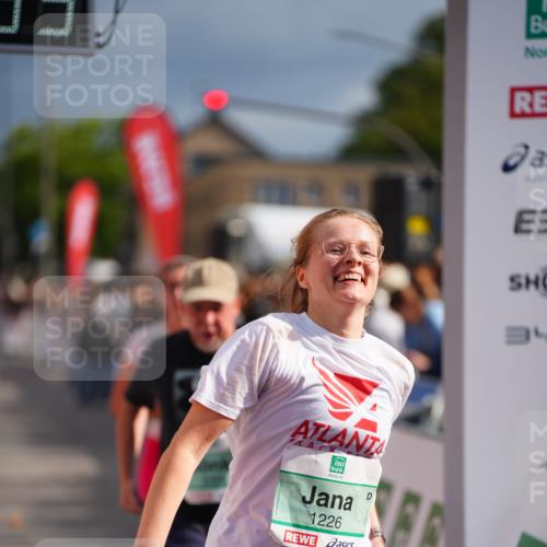 20.09.2026 - PSD Bank Halbmarathon LAZAROV Photography http://msf.ph/oto/10533302 20.09.2026 12:13:38 Ziel 1077, 1226, 1722, 1964, 3398, 3739, 4590 meine-sportfotos.de