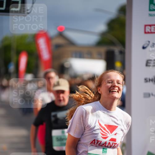 20.09.2026 - PSD Bank Halbmarathon LAZAROV Photography http://msf.ph/oto/10533306 20.09.2026 12:13:38 Ziel 1077, 1226, 1722, 1964, 3398, 3739, 4590 meine-sportfotos.de