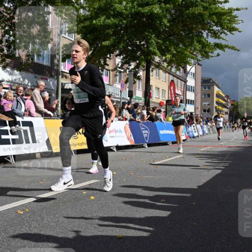 20.09.2026 - PSD Bank Halbmarathon J. Mangold http://msf.ph/oto/10533309 20.09.2026 12:20:39 Ziel 1331, 2305, 2389, 3102, 3412, 3620, 3740, 4292, 4312, 4790 meine-sportfotos.de
