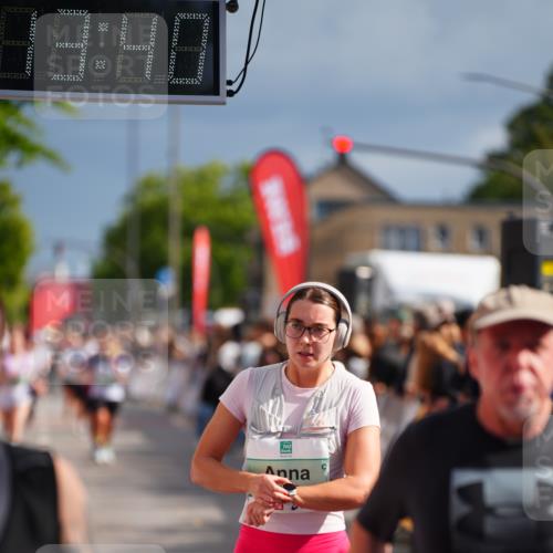 20.09.2026 - PSD Bank Halbmarathon LAZAROV Photography http://msf.ph/oto/10533327 20.09.2026 12:13:40 Ziel 1077, 1226, 1722, 1964, 3398, 3739, 4590 meine-sportfotos.de