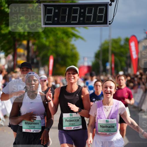 20.09.2026 - PSD Bank Halbmarathon LAZAROV Photography http://msf.ph/oto/10533421 20.09.2026 12:13:48 Ziel 1038, 1380, 1387, 1490, 2091, 2162, 2604, 3739, 3792, 4283, 4444 meine-sportfotos.de