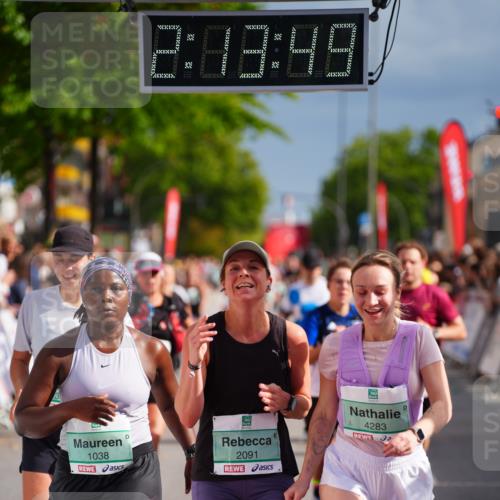 20.09.2026 - PSD Bank Halbmarathon LAZAROV Photography http://msf.ph/oto/10533432 20.09.2026 12:13:48 Ziel 1038, 1380, 1387, 1490, 2091, 2162, 2604, 3739, 3792, 4283, 4444 meine-sportfotos.de