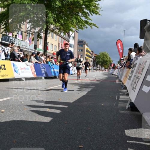 20.09.2026 - PSD Bank Halbmarathon J. Mangold http://msf.ph/oto/10533459 20.09.2026 12:21:00 Ziel 1004, 1143, 1281, 2906, 2907 meine-sportfotos.de