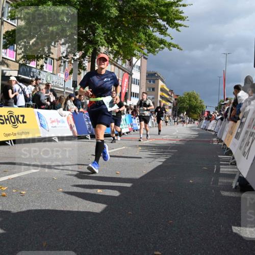 20.09.2026 - PSD Bank Halbmarathon J. Mangold http://msf.ph/oto/10533469 20.09.2026 12:21:00 Ziel 1004, 1143, 1281, 2906, 2907 meine-sportfotos.de