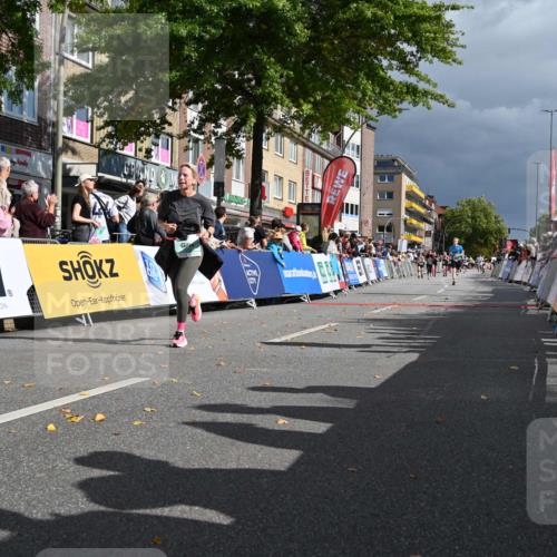 20.09.2026 - PSD Bank Halbmarathon J. Mangold http://msf.ph/oto/10533616 20.09.2026 12:21:22 Ziel 1203, 1793, 4205 meine-sportfotos.de