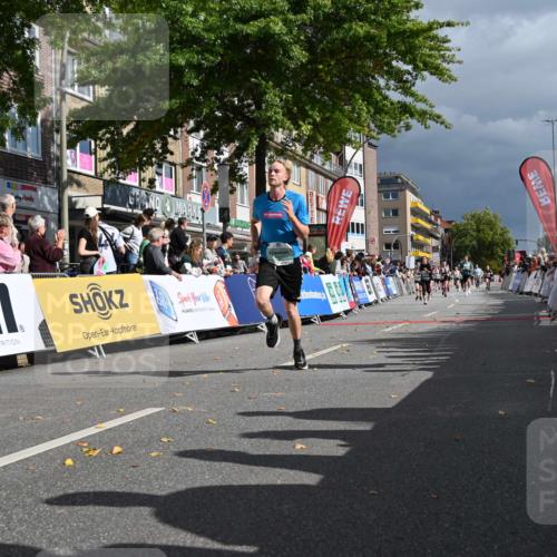 20.09.2026 - PSD Bank Halbmarathon J. Mangold http://msf.ph/oto/10533631 20.09.2026 12:21:28 Ziel 1097, 1714, 4205 meine-sportfotos.de