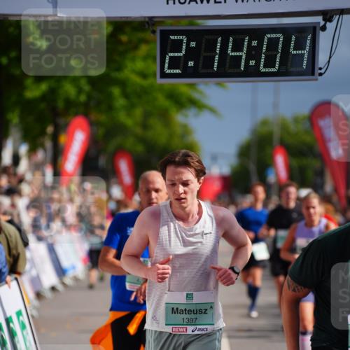 20.09.2026 - PSD Bank Halbmarathon LAZAROV Photography http://msf.ph/oto/10533698 20.09.2026 12:14:03 Ziel 1049, 1109, 1339, 1397, 1463, 1524, 3509, 4207 meine-sportfotos.de