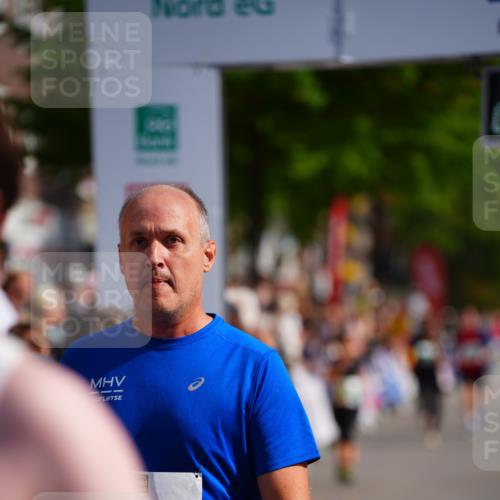 20.09.2026 - PSD Bank Halbmarathon LAZAROV Photography http://msf.ph/oto/10533729 20.09.2026 12:14:06 Ziel 1049, 1109, 1397, 1524, 1935, 2341, 3509, 3572, 4207 meine-sportfotos.de