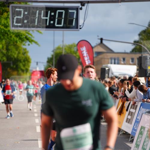 20.09.2026 - PSD Bank Halbmarathon LAZAROV Photography http://msf.ph/oto/10533738 20.09.2026 12:14:07 Ziel 1049, 1109, 1373, 1397, 1935, 2341, 3509, 3572, 4207 meine-sportfotos.de