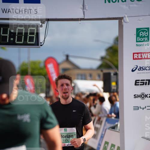 20.09.2026 - PSD Bank Halbmarathon LAZAROV Photography http://msf.ph/oto/10533754 20.09.2026 12:14:08 Ziel 1049, 1109, 1373, 1397, 1935, 2341, 3509, 3572, 4207 meine-sportfotos.de