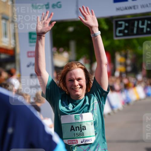 20.09.2026 - PSD Bank Halbmarathon LAZAROV Photography http://msf.ph/oto/10533859 20.09.2026 12:14:20 Ziel 1588, 1848, 2609, 3471, 4438 meine-sportfotos.de