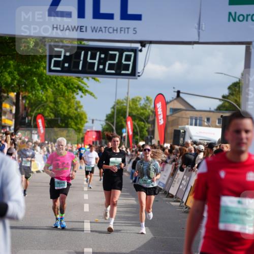 20.09.2026 - PSD Bank Halbmarathon LAZAROV Photography http://msf.ph/oto/10533952 20.09.2026 12:14:28 Ziel 1848, 2721, 2834, 3055, 3416, 3758 meine-sportfotos.de