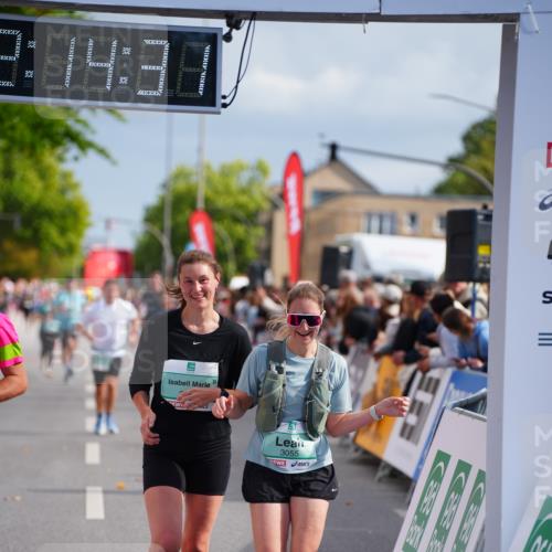 20.09.2026 - PSD Bank Halbmarathon LAZAROV Photography http://msf.ph/oto/10533996 20.09.2026 12:14:31 Ziel 2721, 2834, 3055, 3416, 3758, 3946 meine-sportfotos.de
