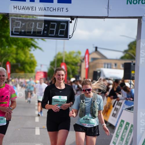 20.09.2026 - PSD Bank Halbmarathon LAZAROV Photography http://msf.ph/oto/10534000 20.09.2026 12:14:31 Ziel 2721, 2834, 3055, 3416, 3758, 3946 meine-sportfotos.de