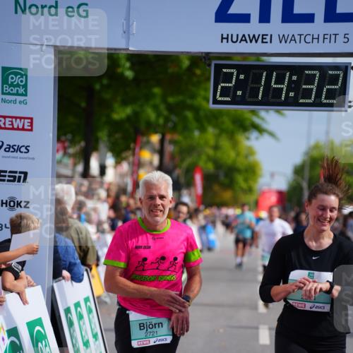20.09.2026 - PSD Bank Halbmarathon LAZAROV Photography http://msf.ph/oto/10534014 20.09.2026 12:14:32 Ziel 1646, 2721, 2834, 3055, 3416, 3758, 3946 meine-sportfotos.de