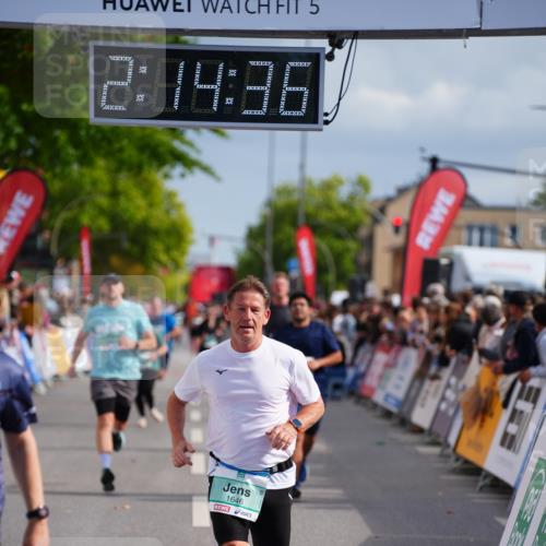 20.09.2026 - PSD Bank Halbmarathon LAZAROV Photography http://msf.ph/oto/10534045 20.09.2026 12:14:36 Ziel 1646, 2415, 2721, 2834, 3055, 3498, 3946 meine-sportfotos.de