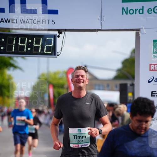 20.09.2026 - PSD Bank Halbmarathon LAZAROV Photography http://msf.ph/oto/10534113 20.09.2026 12:14:42 Ziel 1501, 1646, 1703, 2259, 2415, 3126, 3498, 3946 meine-sportfotos.de