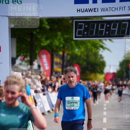 20.09.2026 - PSD Bank Halbmarathon LAZAROV Photography http://msf.ph/oto/10534210 20.09.2026 12:14:46 Ziel 1501, 1703, 2259, 2415, 3126, 3498 meine-sportfotos.de