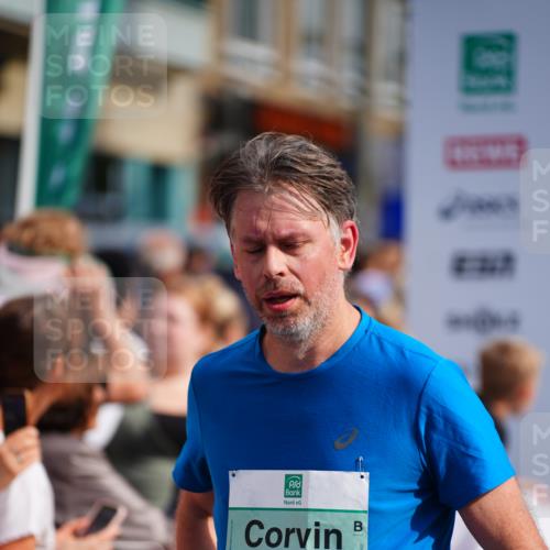 20.09.2026 - PSD Bank Halbmarathon LAZAROV Photography http://msf.ph/oto/10534242 20.09.2026 12:14:52 Ziel 1703, 2259, 3126, 3499 meine-sportfotos.de