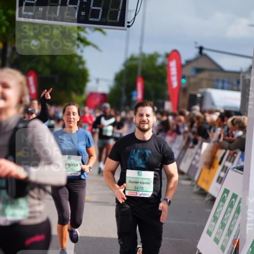 20.09.2026 - PSD Bank Halbmarathon LAZAROV Photography http://msf.ph/oto/10534336 20.09.2026 12:14:56 Ziel 1626, 1776, 2700, 3282, 3470, 3499 meine-sportfotos.de