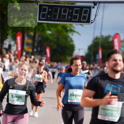 20.09.2026 - PSD Bank Halbmarathon LAZAROV Photography http://msf.ph/oto/10534373 20.09.2026 12:14:57 Ziel 1626, 1776, 2700, 3282, 3470, 3499 meine-sportfotos.de