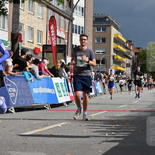 20.09.2026 - PSD Bank Halbmarathon J. Mangold http://msf.ph/oto/10534539 20.09.2026 12:22:49 Ziel 1295, 1378, 2337, 4202 meine-sportfotos.de