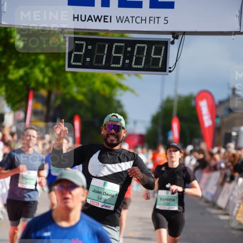 20.09.2026 - PSD Bank Halbmarathon LAZAROV Photography http://msf.ph/oto/10534540 20.09.2026 12:15:04 Ziel 1626, 1776, 1910, 2116, 2523, 2634, 2700, 3282, 3403, 3456, 3470, 4079 meine-sportfotos.de