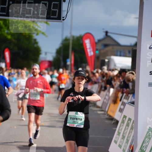 20.09.2026 - PSD Bank Halbmarathon LAZAROV Photography http://msf.ph/oto/10534556 20.09.2026 12:15:05 Ziel 1626, 1776, 1910, 2116, 2523, 2634, 2700, 3282, 3403, 3456, 3470, 4079 meine-sportfotos.de