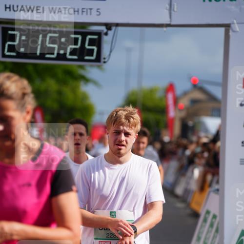 20.09.2026 - PSD Bank Halbmarathon LAZAROV Photography http://msf.ph/oto/10534871 20.09.2026 12:15:24 Ziel 2288, 2303, 2761, 2831, 3031, 3815, 4473, 4474, 4475, 4677 meine-sportfotos.de