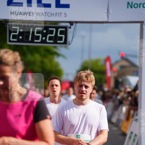 20.09.2026 - PSD Bank Halbmarathon LAZAROV Photography http://msf.ph/oto/10534877 20.09.2026 12:15:24 Ziel 2288, 2303, 2761, 2831, 3031, 3815, 4473, 4474, 4475, 4677 meine-sportfotos.de